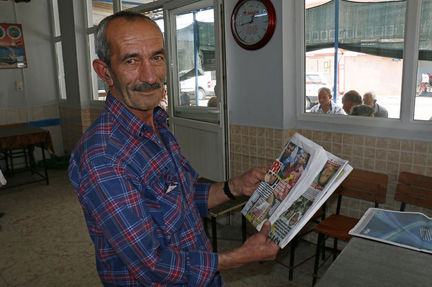 Kahvehanede çaycı olarak çalışan 53 yaşındaki Mustafa Alsu, Atalay Filiz'i polise ihbar etti