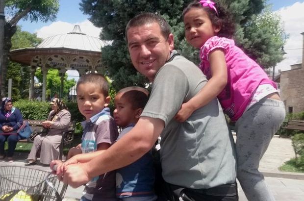 Konya'da bir baba üç çocuğuyla bisiklet üzerinde böyle görüntülendi