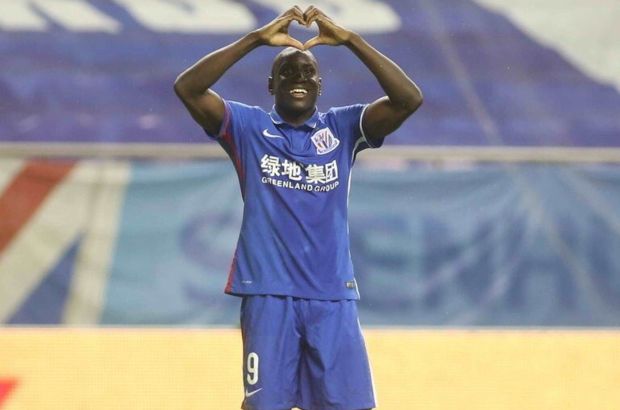 Demba Ba Çin'de 3 gol, 1 asist yaptı