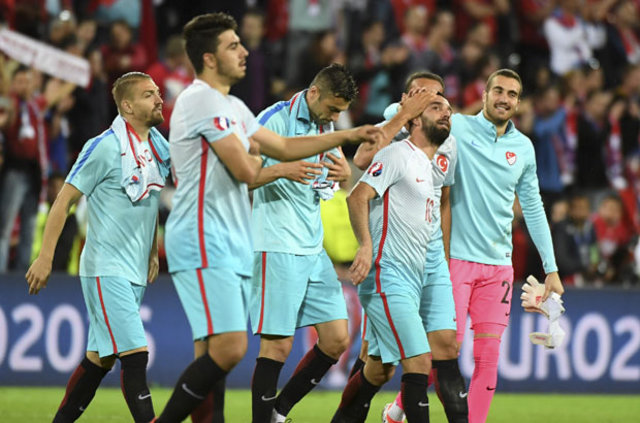 Çek Cumhuriyeti - Türkiye maçı Avrupa basınında geniş yer buldu