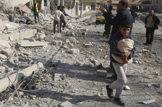 Suriye'de IŞİD'in kontrolündeki Rakka'ya hava saldırılarında çocuklar öldü
