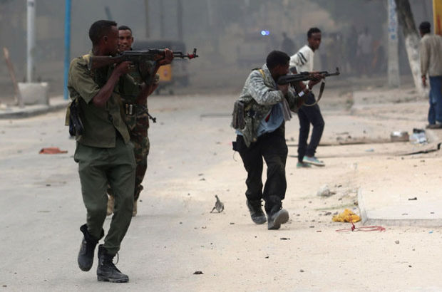 Somali'de militanlar otele saldırı düzenledi