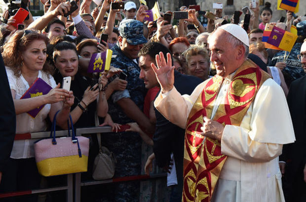 Papa Franciscus, Türkiye ile Ermenistan uzlaşması için dua etti