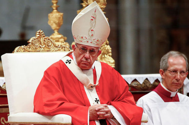 Papa Franciscus, saldırının kurbanları ve Türk halkı için dua etti