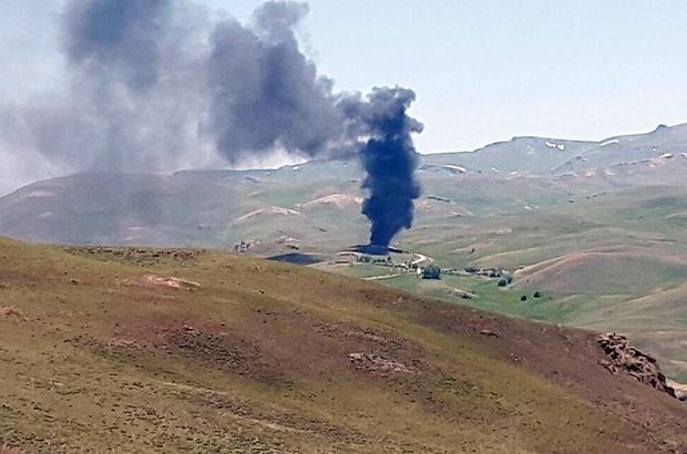 SON DAKİKA | Van'da PKK'lılar şantiye bastı 23 aracı yaktı