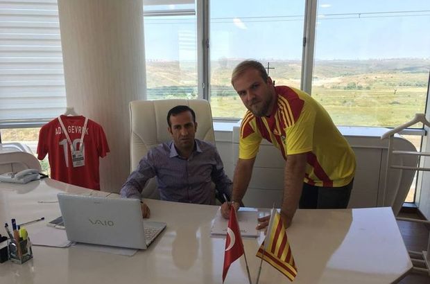 Yeni Malatyaspor'da Hakan Canbazoğlu imzayı attı