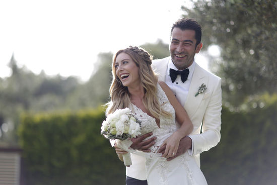 Kenan İmirzalıoğlu ile Sinem Kobal Mayıs ayında Cunda'da evlendi