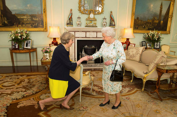 İngiltere'nin yeni Başbakanı Theresa May'den ilk açıklama