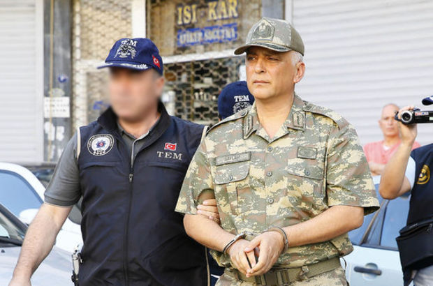 Tutuklanan Generaller ve Askerler | Yakalanan Darbe Girişiminde Bulunan Komutanlar