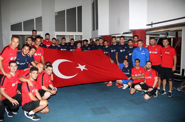 Trabzonspor'dan bayraklı protesto