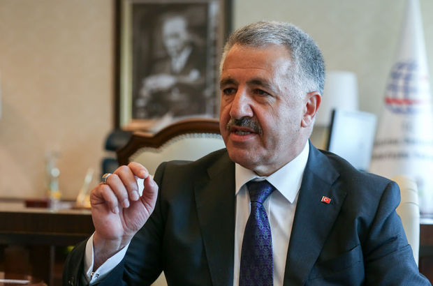 Ahmet Arslan: Dev projeler hız kesmeyecek