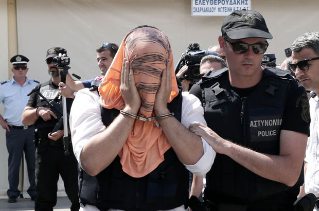 Yunanistan'a kaçan 8 asker Dedeağaç adliyesinde
