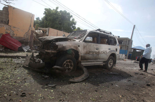 Somali'de havaalanı yakınlarında bombalı saldırı