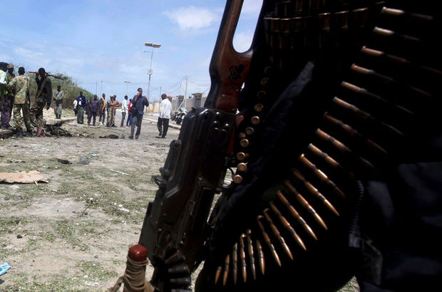 Somali'de bombalı ve silahlı saldırı