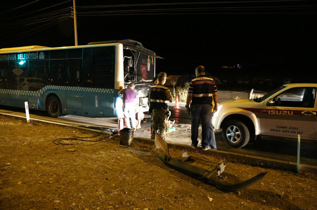 Adıyaman'da minibüs halk otobüsüne çarptı: 14 yaralı