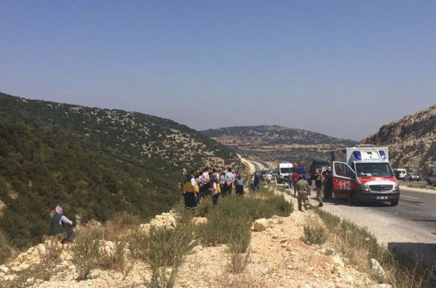 Hatay'da minibüs şarampole yuvarlandı: 8 ölü