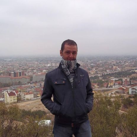 Terör örgütü YPG üyelerinin roketli saldırısı sonucu şehit olan 28 yaşındaki uzman çavuş Ercan Çelik.