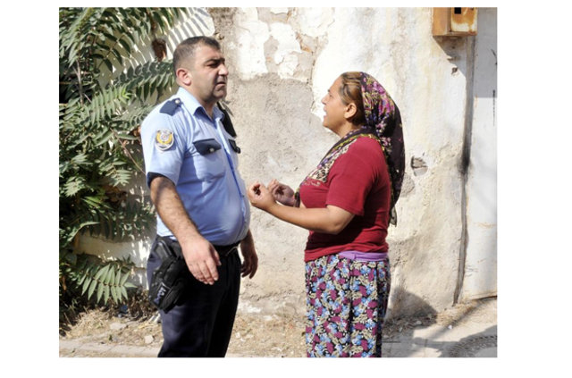 Antalya'da anne babasının evinin yandığını zanneden kadın çılgına döndü