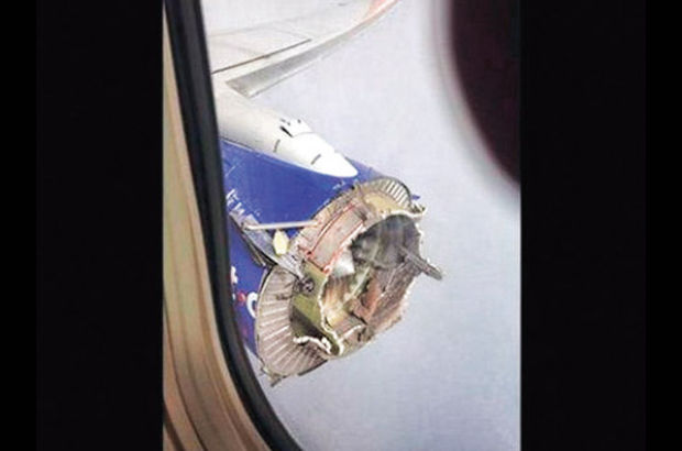 ABD’de motoru parçalanan uçak acil iniş yaptı
