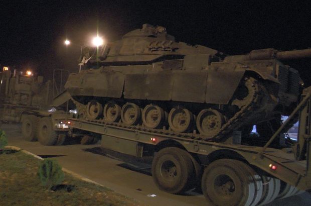 Diyarbakır'dan Şanlıurfa'ya askeri sevkiyat