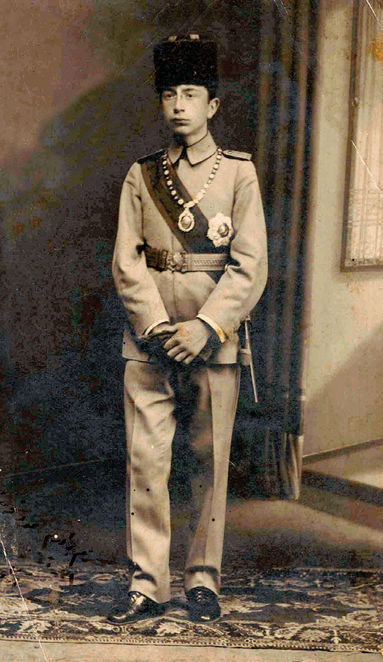 Âbid Efendi gençlik senelerinde askerî üniforma ile.