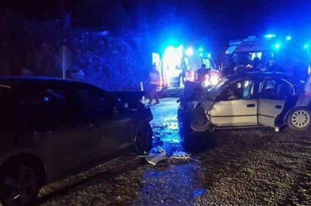 Antalya'da feci kaza: 3 ölü, 3 ağır yaralı