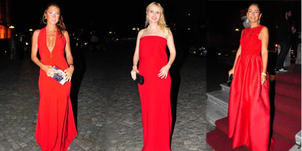 Düğünde 'kırmızı' şıklık...