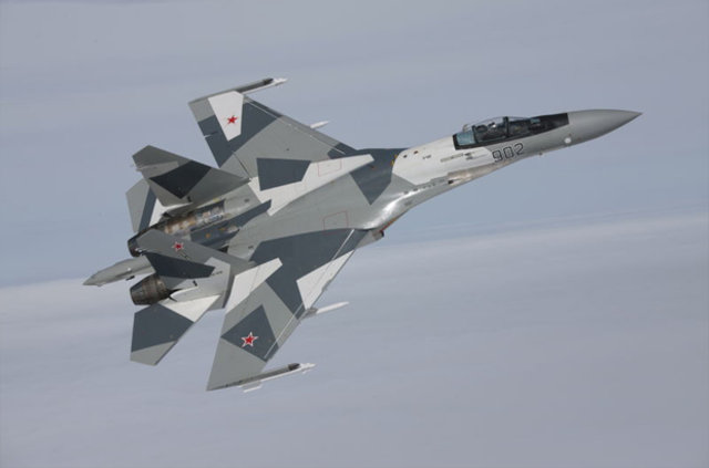 Rusya: Tu-160 stratejik uçakları tarafsız bölgede uçuş yaptı Rusya: Tu-160 stratejik uçakları tarafsız bölgede uçuş yaptı