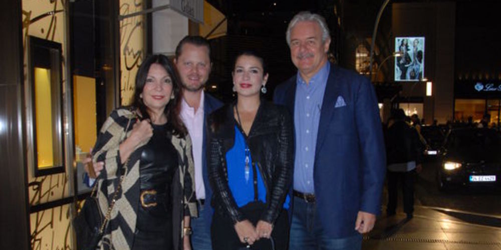 Almanya dönüşü yemekte kutlama