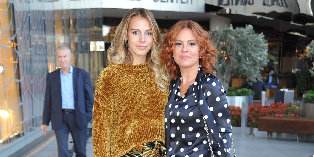 Anne-kız göz kamaştırdı