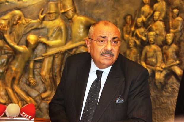 Başbakan yardımcısı Tuğrul Türkeş Kıbrıs'ta