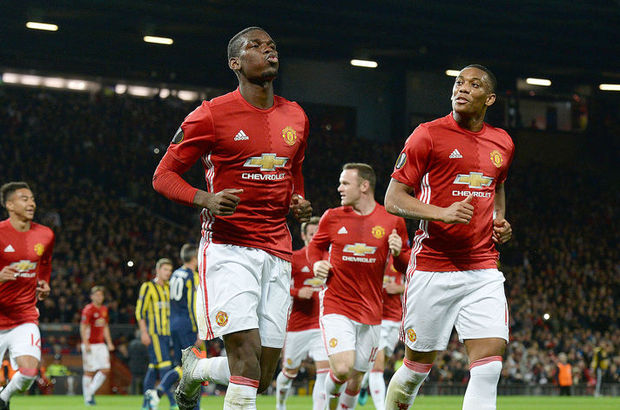 Manchester United'ın genç yıldızı Paul Pogba: Rooney'den penaltı için izin istedim