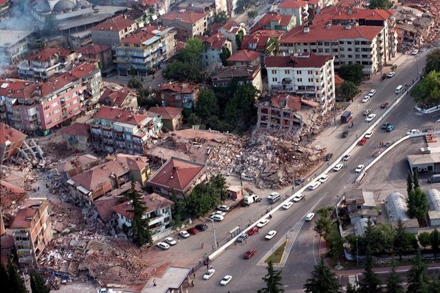 Ünlü deprembilimci'den korkutan İstanbul depremi uyarısı "Deprem kesin büyüklük 7.6"