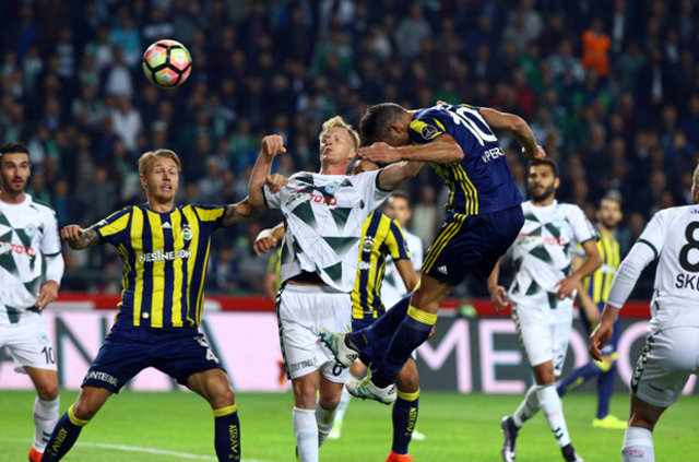 Konyaspor-Fenerbahçe maçının tartışılan kararları
