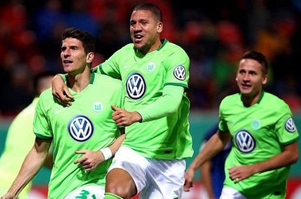 Mario Gomez attı, Wolfsburg turladı