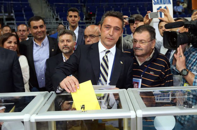 Ali Koç’un adaylığını açıklayıp yaptığı çağrı sonrasında hafta sonundaki Kardemir Karabükspor maçı için taraftarlar biletlere hücum etti