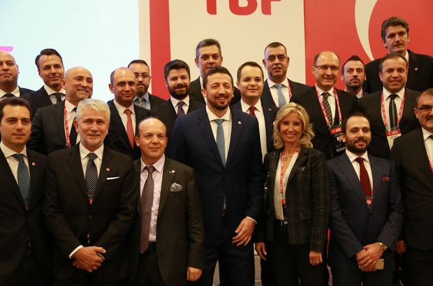 Hidayet Türkoğlu başkanlığındaki TBF yönetimi ilk toplantısını yaptı