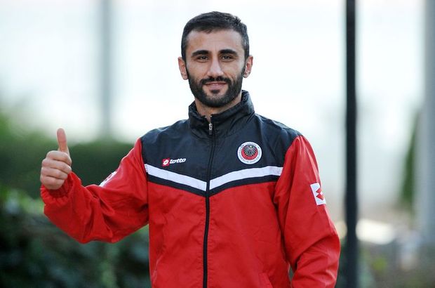 Selçuk Şahin: Şu anki Fenerbahçe'de oynardım