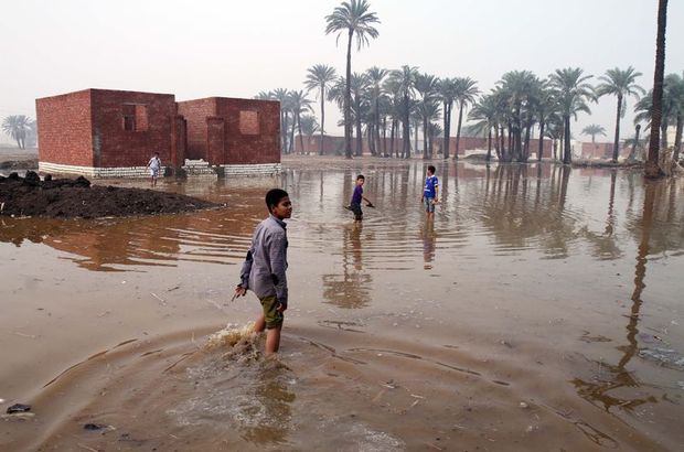 Mısır'da sel felaketi: 18 ölü