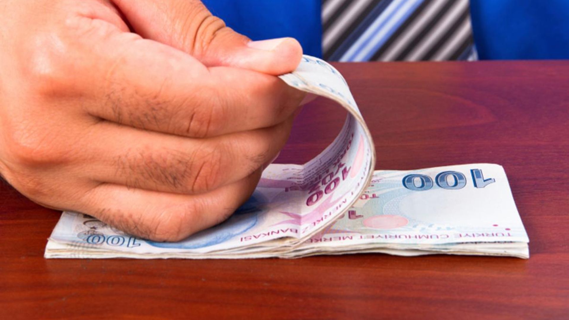 Rusyada iş ölüyor mu Kriz 2015 - Bir krizde nasıl para kazanılır Rusyada iş ölüyor mu Kriz 2015 - Bir krizde nasıl para kazanılır