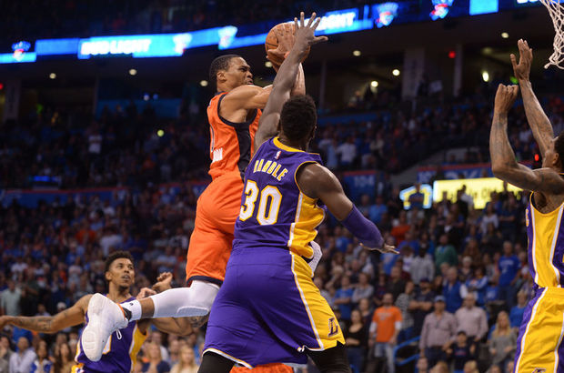 Russell Westbrook tarihe geçti