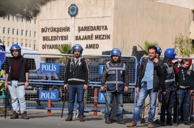 Diyarbakır Büyükşehir Belediyesi'ne kayyum atandı