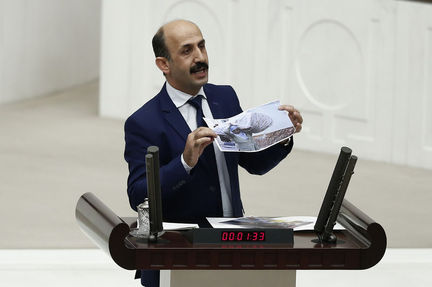 HDP'li Nihat Akdoğan