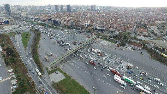 Mahmutbey'de serbest geçiş sistemi trafiği rahatlattı