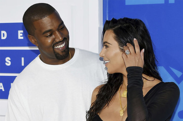 Dünyaca ünlü magazin yıldızı Kim Kardashian'ın, müzisyen eşi Kanye West'in psikolojik sorunlar yaşayıp ve hastaneye yatırılmadan önce evi terk ettiği