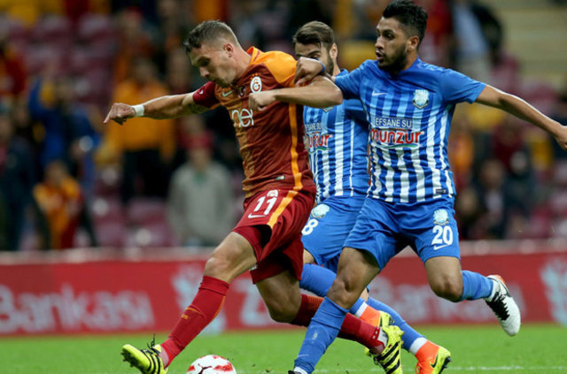 Galatasaray'ın Alman yıldızı Lukas Podolski'yi 3 Çin ekibi talip
