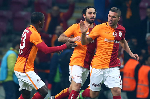 Galatasaray'da Lukas Podolski forvete, Selçuk İnan 11'e dönüyor