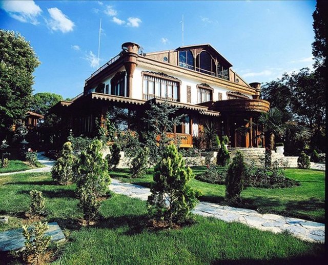 Adnan Oktar'ın lüks çiftlik evi, Adnan Oktar'ın evi, Adnan Oktar nerede yaşıyor?