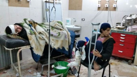  Saldırıda yaralananlar sahra hastanesine götürülerek tedavi altına alındı