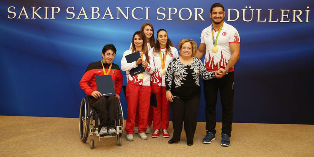 Sabancı Vakfı ödüllendirdi